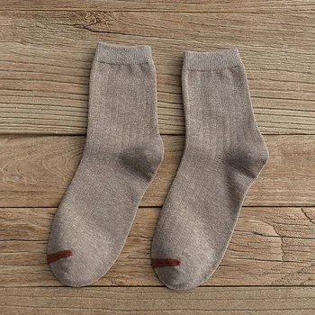 1 пара новых японских носков, однотонные женские повседневные хлопчатобумажные носки, осенние простые женские носки средней длины